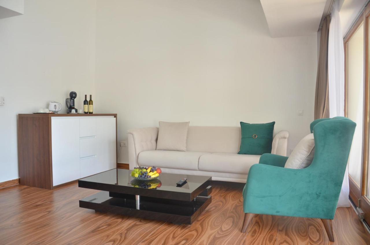 Andaluni Beach Apartments Pržno エクステリア 写真